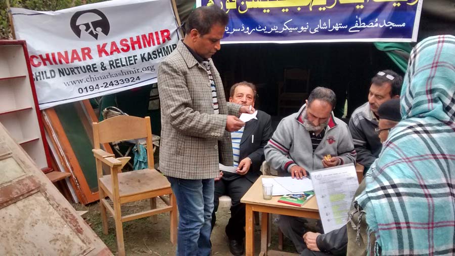 DISTRIBUTION OF FLOOD RELIEF AT MASJID MUSTAFAA SUTHRA SHAHI