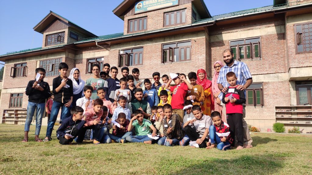 Mr Omar Hafiz from The STEARS along with all the children from Chinar Home in our main campus