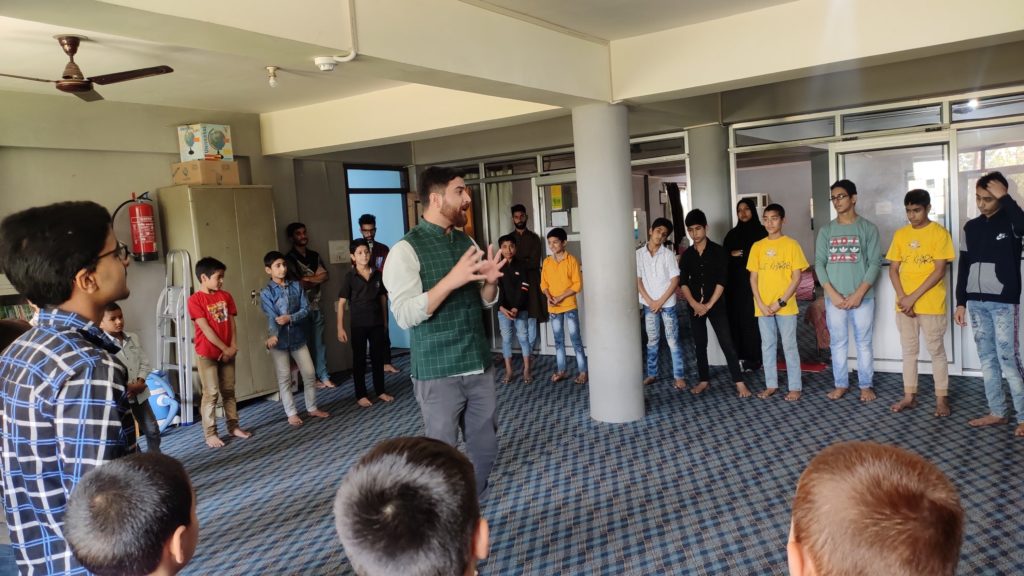 Mr Omar Hafiz from The STEARS conducting exercises as a part of the workshop