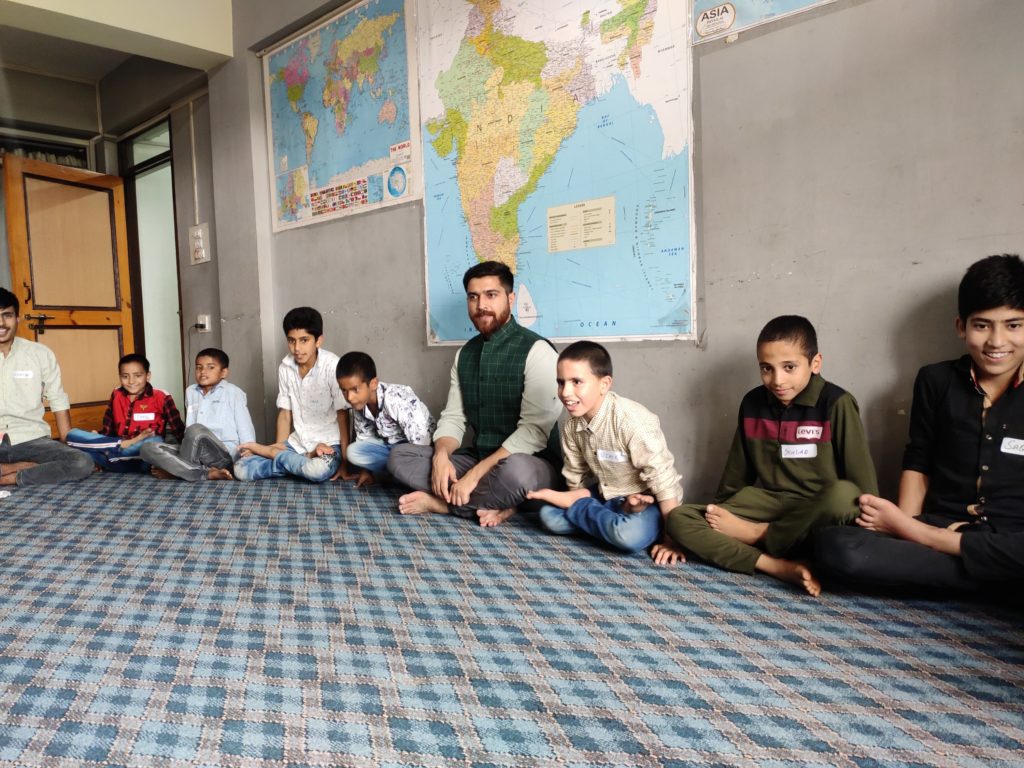 Mr Omar Hafiz from The STEARS interacting with children from Chinar Home