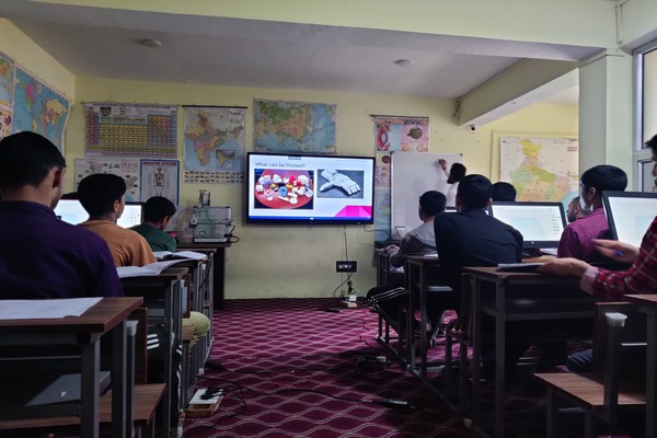 3D Printing Workshop at CHINAR Kashmir Home
