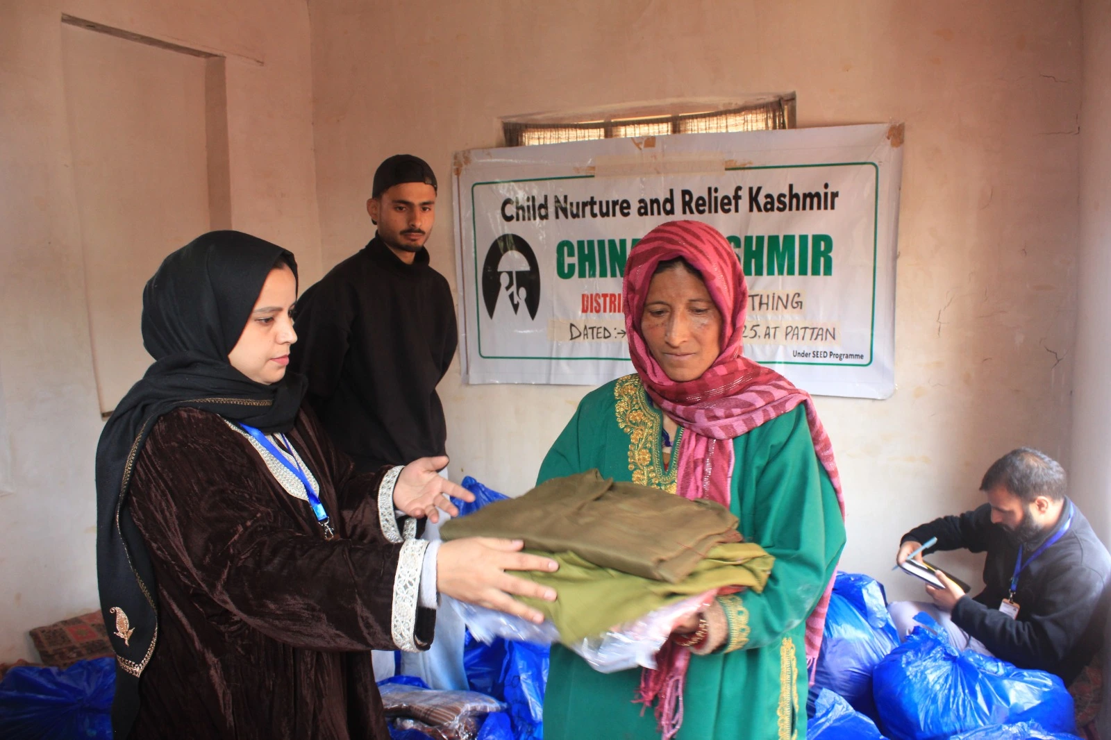 CHINAR Kashmir's Clothing Distribution at Najan Pattan